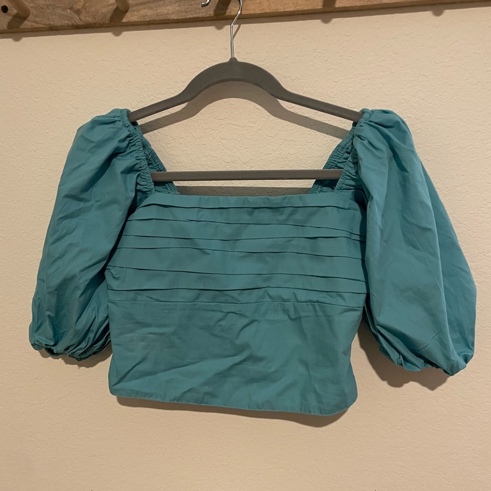 Abercrombie crop top